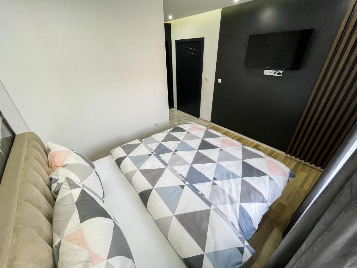 Apartmani Mila Laktasi Ngoại thất bức ảnh