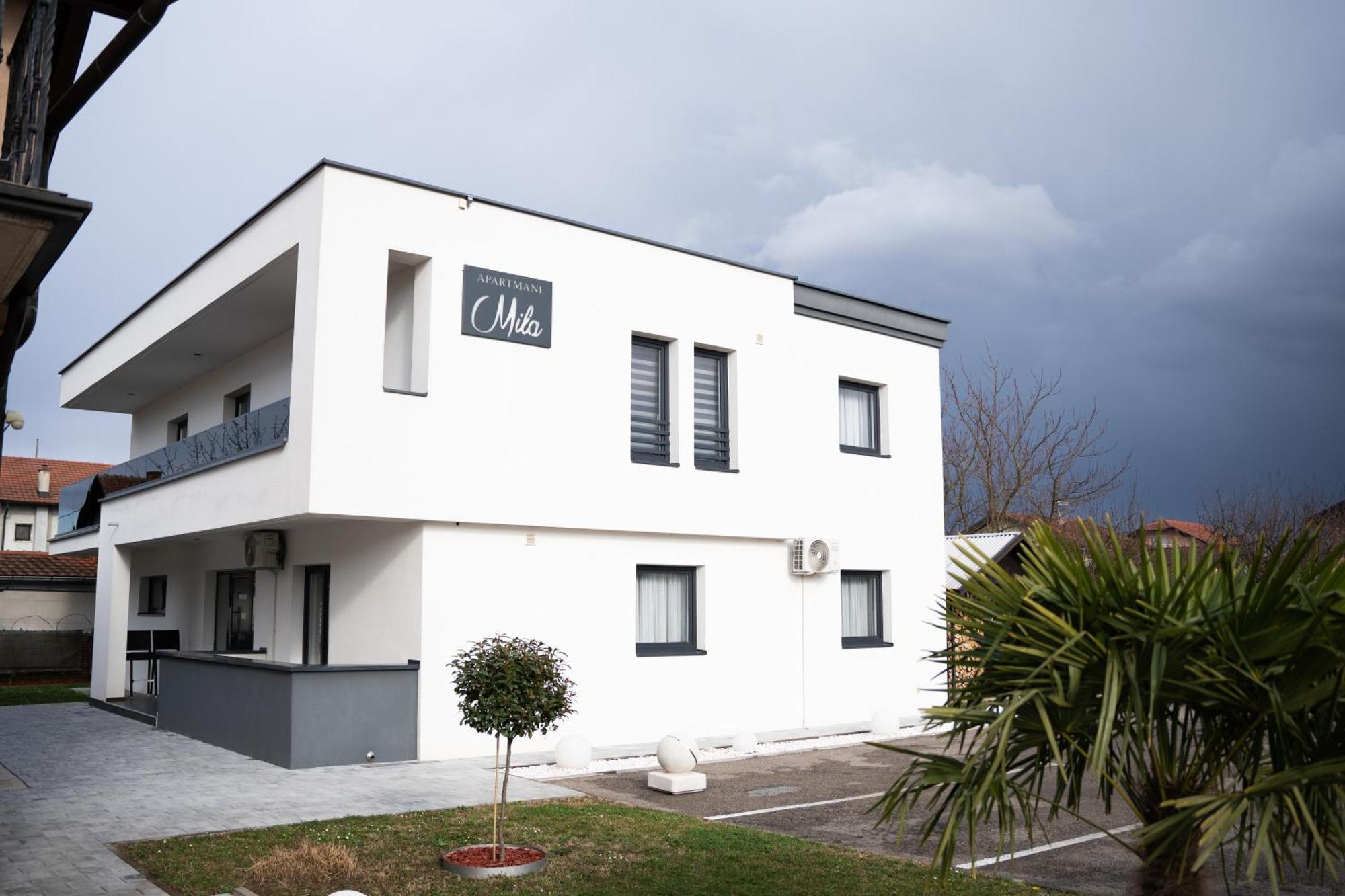 Apartmani Mila Laktasi Ngoại thất bức ảnh